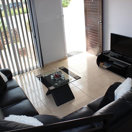 Diana Townhouse 2 Lägenhet Paphos Exteriör bild