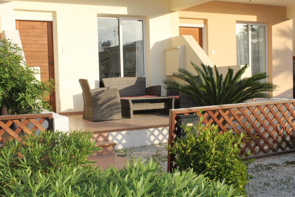 Diana Townhouse 2 Lägenhet Paphos Exteriör bild