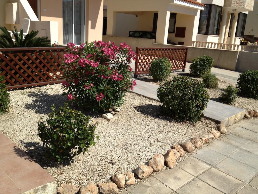Diana Townhouse 2 Lägenhet Paphos Rum bild