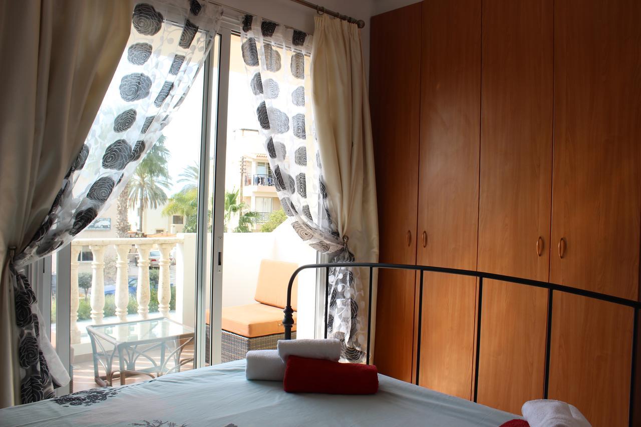 Diana Townhouse 2 Lägenhet Paphos Exteriör bild